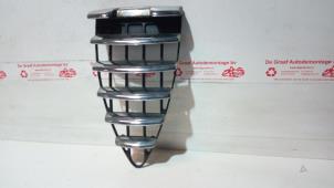 Begagnade Grill Alfa Romeo 147 (937) 1.6 Twin Spark 16V Pris € 30,00 Marginaltabell erbjuds av de Graaf autodemontage B.V.