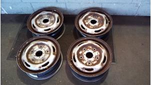 Gebruikte Velgen set Ford Transit 2.2 TDCi 16V Prijs € 100,00 Margeregeling aangeboden door de Graaf autodemontage B.V.