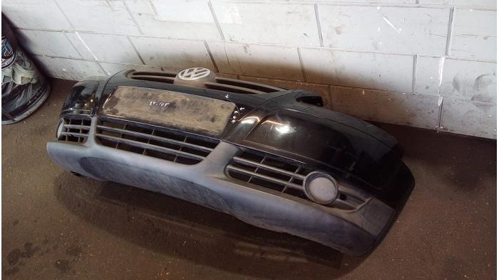Voorbumper van een Volkswagen Fox (5Z) 1.2 2007