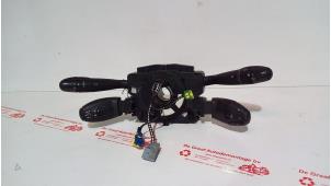 Begagnade Spak, rattstång Peugeot 307 SW (3H) 1.6 16V Pris € 85,00 Marginaltabell erbjuds av de Graaf autodemontage B.V.