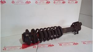 Gebruikte Schokdemperpoot links-voor Opel Agila (A) 1.2 16V Prijs € 30,00 Margeregeling aangeboden door de Graaf autodemontage B.V.