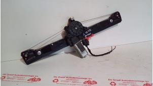 Gebruikte Raammechaniek 2Deurs rechts-voor Fiat Grande Punto (199) 1.2 Prijs € 25,00 Margeregeling aangeboden door de Graaf autodemontage B.V.