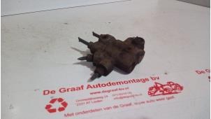 Używane Rozdzielacz cisnienia hamulcowego Toyota Starlet (EP9) 1.3,XLi,GLi 16V Cena € 125,00 Procedura marży oferowane przez de Graaf autodemontage B.V.