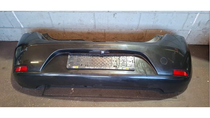 Bakre stötfångare från en Dacia Sandero II 0.9 TCE 12V 2016