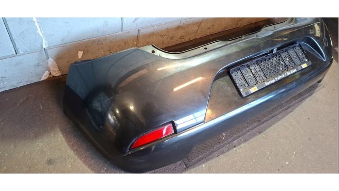 Bakre stötfångare från en Dacia Sandero II 0.9 TCE 12V 2016