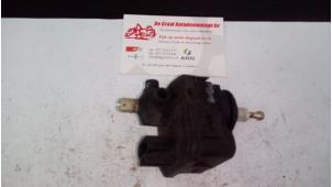 Begagnade Strålkastarmotor Hyundai H-100 2.5 Diesel Pris på förfrågan erbjuds av de Graaf autodemontage B.V.