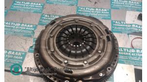 Begagnade Tvåmassesvänghjul Volkswagen Scirocco (137/13AD) 2.0 TSI 16V Pris på förfrågan erbjuds av "Altijd Raak" Penders