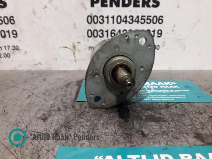 Nokkenas Verstelling van een BMW 7-Serie 2007