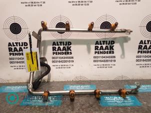 Gebruikte Common rail (Injectie) Porsche Cayenne (9PA) 4.5 V8 32V Turbo Prijs op aanvraag aangeboden door "Altijd Raak" Penders