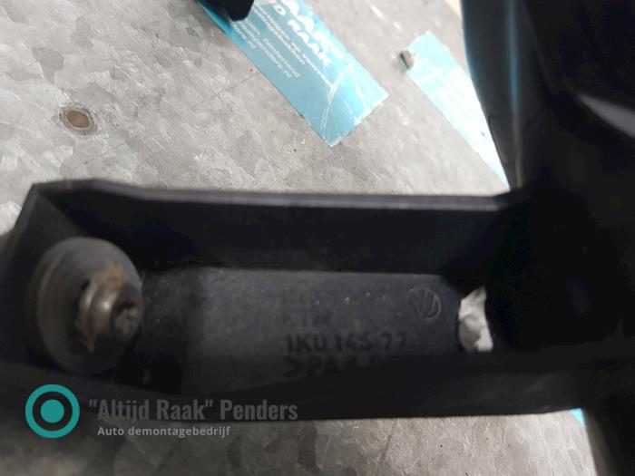 Laddluftkylarrör från en Volkswagen Golf VI (5K1) 1.8 TSI 16V 2011