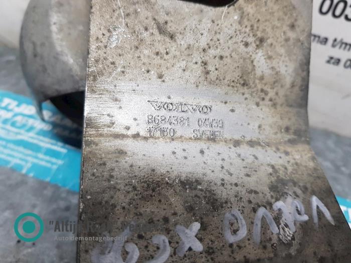 Motorfäste från en Volvo XC90 I 3.2 24V 2010