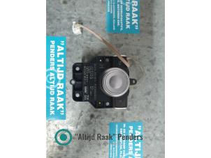 Gebruikte Multi Media Regelunit Mercedes C Estate (S204) 2.2 C-200 CDI 16V . Prijs op aanvraag aangeboden door "Altijd Raak" Penders