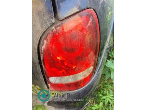 Begagnade Baklykta, höger Ssang Yong Rexton Pris på förfrågan erbjuds av "Altijd Raak" Penders