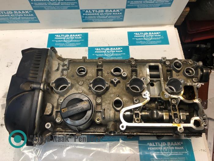 Topplock från en Volkswagen Golf V (1K1) 2.0 GTI 16V 2009