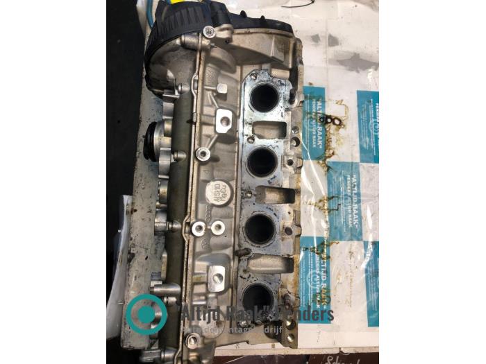 Topplock från en Volkswagen Golf V (1K1) 2.0 GTI 16V 2009