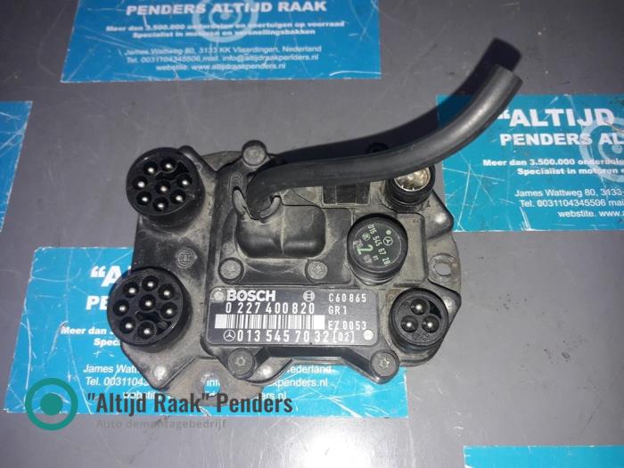 Module ontsteking van een Mercedes-Benz SL (R129) 6.0 600 SL, SL-600 V12 48V 1992