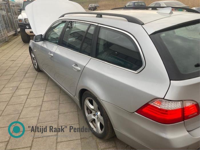 Uitlaat (compleet) van een BMW 5 serie Touring (E61) 525d 24V 2009