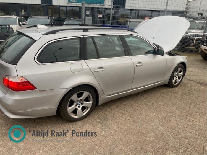 Uitlaat (compleet) van een BMW 5 serie Touring (E61) 525d 24V 2009