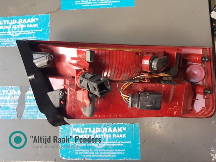 Baklykta, höger från en Audi S5 Cabriolet (8F7) 3.0 TFSI V6 24V Quattro 2011