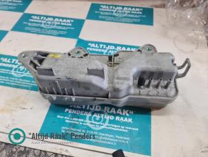 Begagnade PCV-ventil Volvo V60 I (FW/GW) 2.0 D2 16V Pris på förfrågan erbjuds av "Altijd Raak" Penders