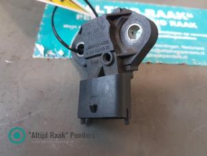 Używane Czujnik cisnienia paliwa Mercedes C (W204) 6.2 C-63 AMG 32V Performance Package Plus Cena na żądanie oferowane przez "Altijd Raak" Penders