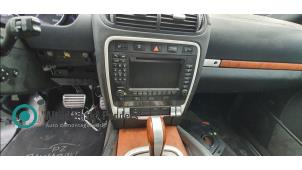 Gebruikte Radio CD Speler Porsche Cayenne (9PA) 4.5 V8 32V Turbo S Prijs op aanvraag aangeboden door "Altijd Raak" Penders