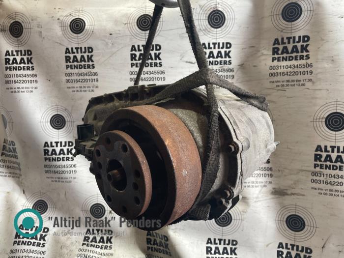 Tussenbak 4x4 van een Dodge Nitro 2.8 CRD 16V 4x4 2008