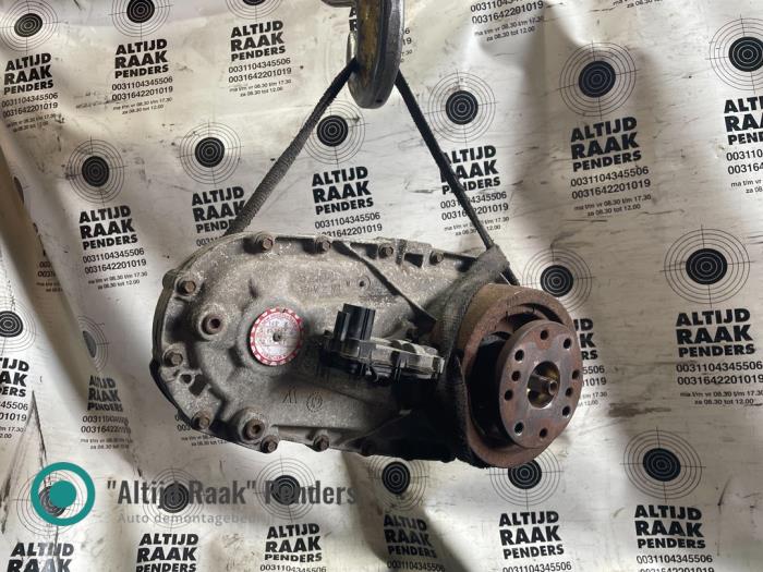 Tussenbak 4x4 van een Dodge Nitro 2.8 CRD 16V 4x4 2008