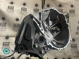 Używane Skrzynia biegów Honda FR-V (BE) 2.0 16V Cena na żądanie oferowane przez "Altijd Raak" Penders