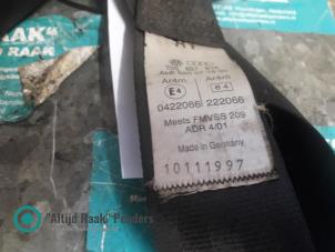 Begagnade Bakre säkerhetsbälte, mitten Volkswagen Transporter T4 2.5 TDI Pris på förfrågan erbjuds av "Altijd Raak" Penders