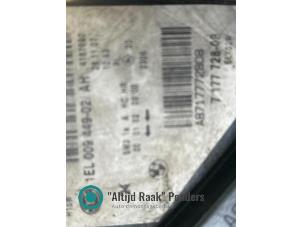 Gebruikte Koplamp rechts BMW 5 serie (E60) Prijs op aanvraag aangeboden door "Altijd Raak" Penders