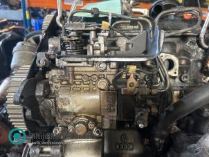 Używane Mechaniczna pompa paliwa Volkswagen Transporter T4 1.9 TD Cena na żądanie oferowane przez "Altijd Raak" Penders