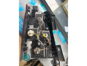 Begagnade Baklykta, höger Ssang Yong Rexton W Pris € 605,00 Inklusive moms erbjuds av "Altijd Raak" Penders