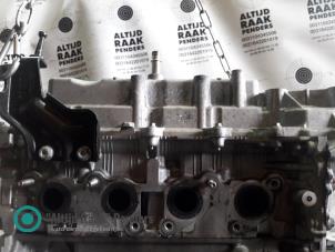 Begagnade Topplock Renault Megane III Grandtour (KZ) 1.4 16V TCe 130 Pris på förfrågan erbjuds av "Altijd Raak" Penders