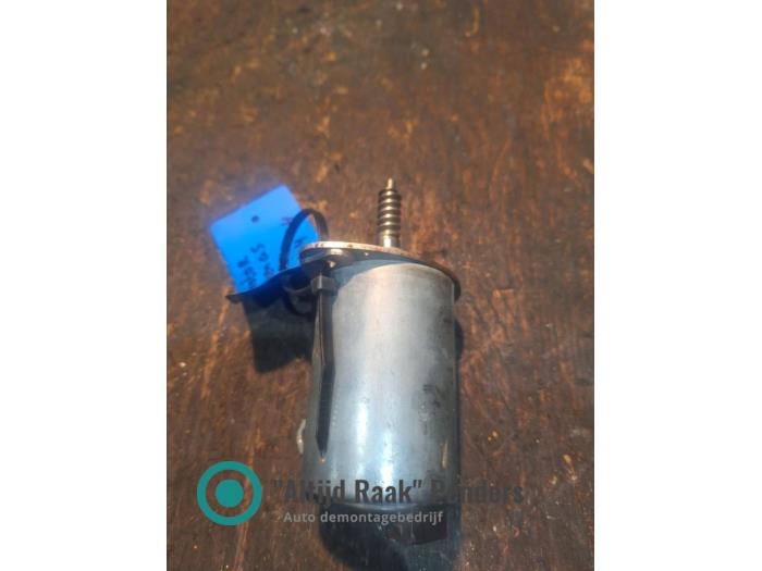 Kamaxeljusterare från en BMW 3 serie (E90) 325i 24V 2007