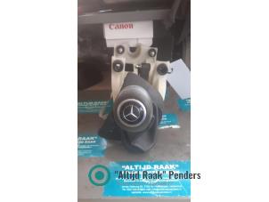 Gebruikte Versnellingspook Mercedes Vito (639.6) Prijs op aanvraag aangeboden door "Altijd Raak" Penders