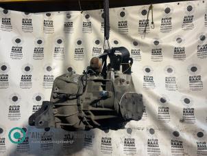 Begagnade Växellåda Dodge Caliber 2.4 16V R/T Pris på förfrågan erbjuds av "Altijd Raak" Penders