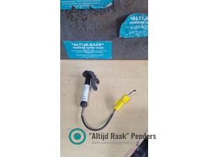 Begagnade Popup-huv BMW X1 (F48) xDrive 18d 2.0 16V Pris på förfrågan erbjuds av "Altijd Raak" Penders