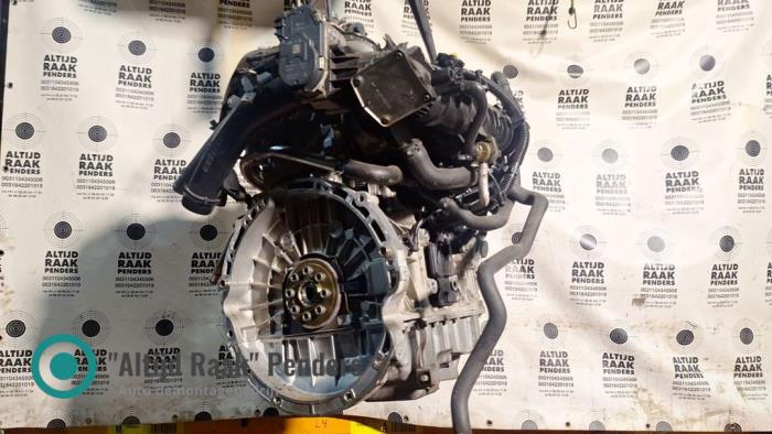 Topplock från en Mercedes-Benz A (W176) 2.0 A-250 Turbo 16V 2013