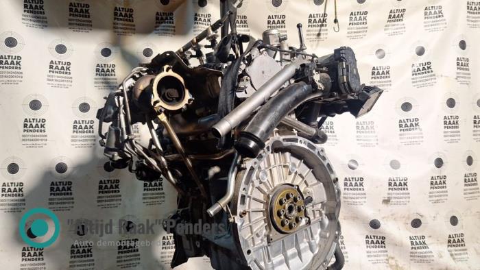 Topplock från en Mercedes-Benz A (W176) 2.0 A-250 Turbo 16V 2013