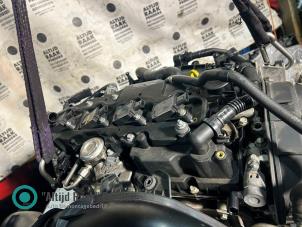 Używane Pokrywa zaworów Volvo V60 I (FW/GW) 1.6 T3 16V Cena na żądanie oferowane przez "Altijd Raak" Penders