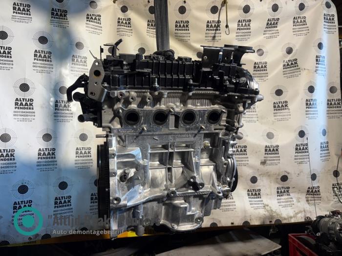 Motor van een Renault Arkana (RJLL) 1.6 E-Tech 145 16V 2024