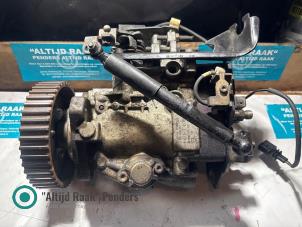 Używane Mechaniczna pompa paliwa Volkswagen Transporter T4 1.9 TD Cena na żądanie oferowane przez "Altijd Raak" Penders