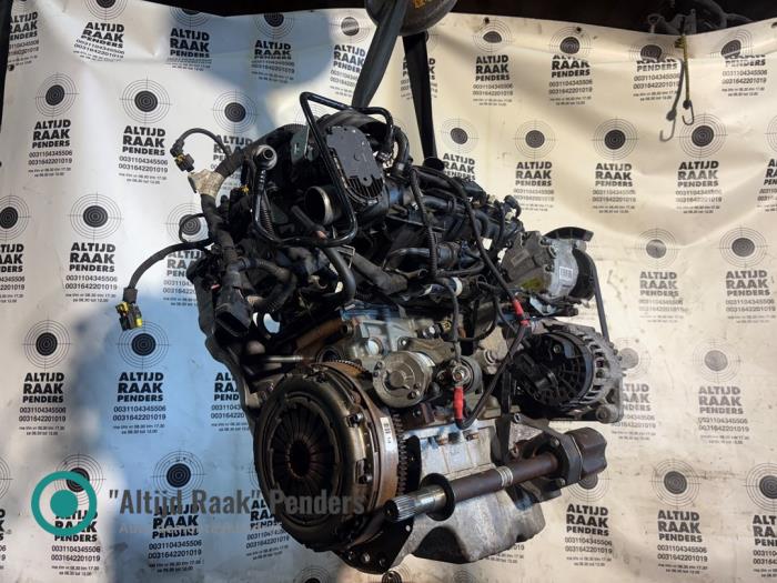 Dynamo från en Abarth 500C/595C/695C 1.4 T-Jet 16V 2017