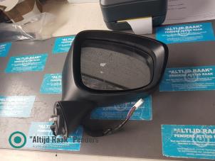 Gebruikte Buitenspiegel rechts Mazda CX-5 I (KE,GH) 2.0 SkyActiv-G 160 16V 4WD Prijs op aanvraag aangeboden door "Altijd Raak" Penders