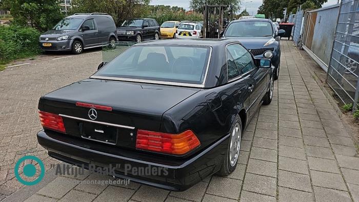 Bakdel (komplett) från en Mercedes-Benz SL (R129) 6.0 600 SL, SL-600 V12 48V 1995