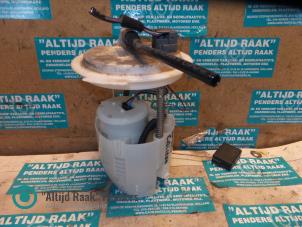 Używane Pompa benzynowa Dodge Caliber Cena na żądanie oferowane przez "Altijd Raak" Penders