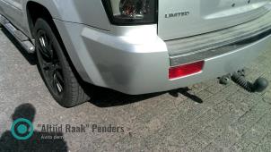 Używane Zderzak tylny Jeep Grand Cherokee (WH/WK) 3.0 CRD V6 24V DPF Cena na żądanie oferowane przez "Altijd Raak" Penders