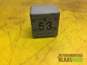 Begagnade Varningsrelä, fel på lampor Volkswagen Golf V (1K1) 1.9 TDI Pris € 5,00 Marginaltabell erbjuds av Autodemontage Klaas Boer