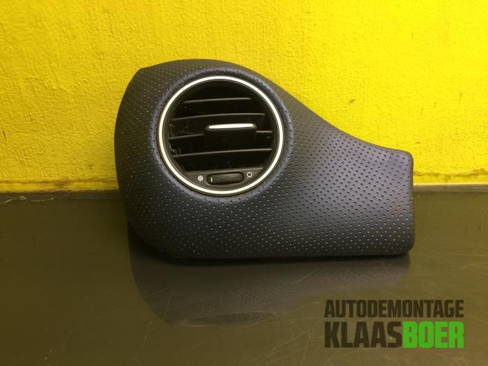 Luchtrooster Dashboard van een Fiat Grande Punto (199) 1.2 2010